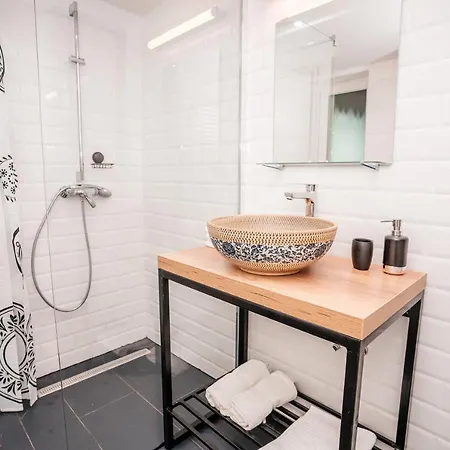 Kameleon Apartment *